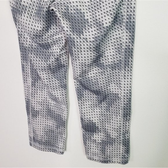 Old Navy Compression athletic leggings white gray - Picture 6 of 8